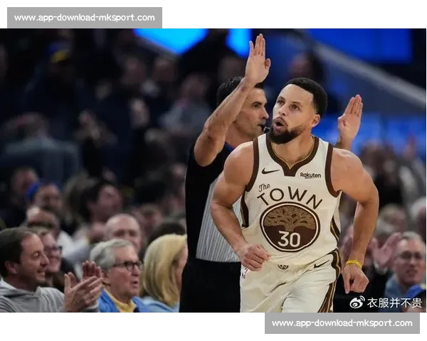 勇士 790 万锁定库明加受限制身份 热火国王加入争夺战