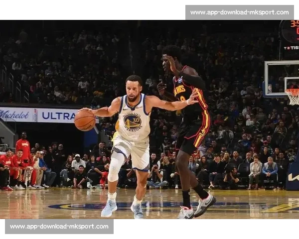 库里与波杰姆斯基 WNBA 赛场温情互动：师徒对话点燃跨界篮球热情