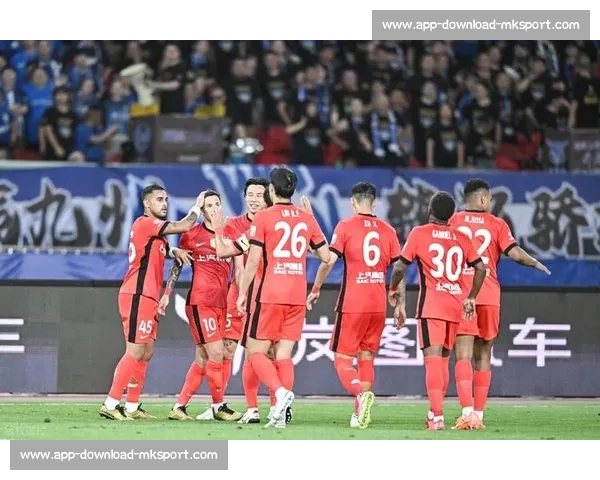 海港新星蒯纪闻德转身价飙升至 27.5 万欧元 入选国足东亚杯名单 海港新星蒯纪闻德转身价飙升至 27.5 万欧元 入选国足东亚杯名单