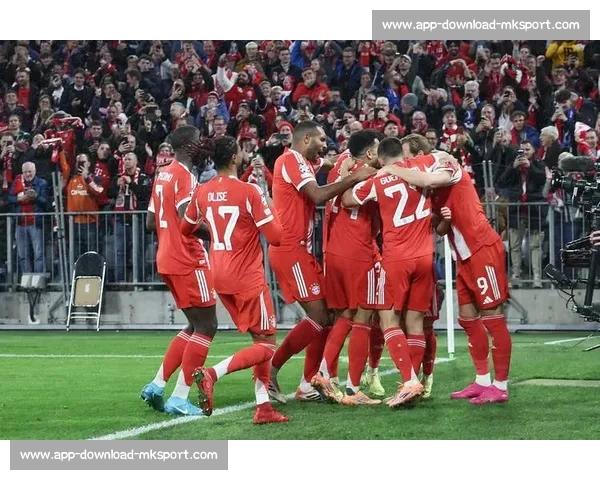 欧冠决赛阵容对比：拜仁七老臣坚守 巴黎仅存两基石