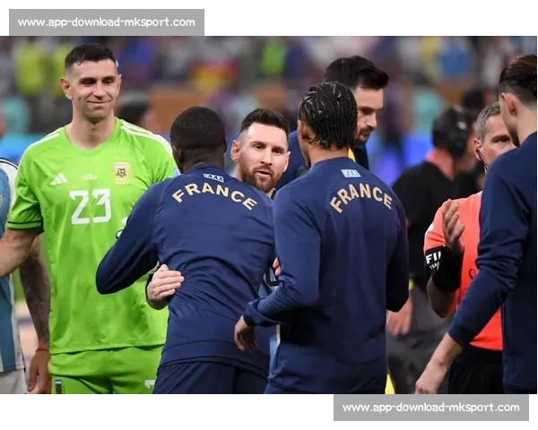 登贝莱蜕变！赛后搜刮梅西全套装备 + 两老将战袍 坏小子终成大器